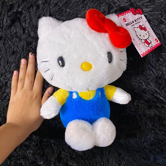 RARE Sanrio Hello Kitty plush - Picture 4 of 8